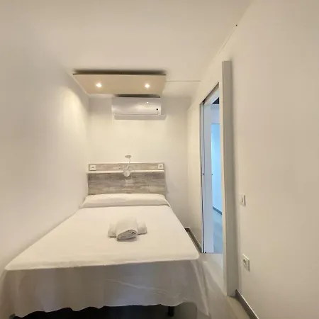 R136 Buhos Apartment