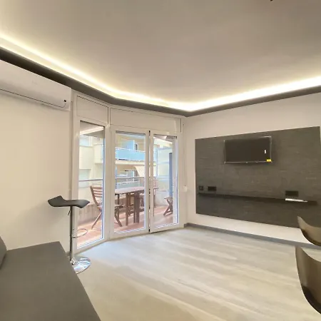 R136 Buhos Apartment Calafell